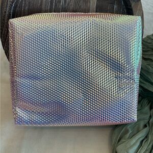 Fresh Face Holographic Pink Make Up Bag & Makeup Remover Towels